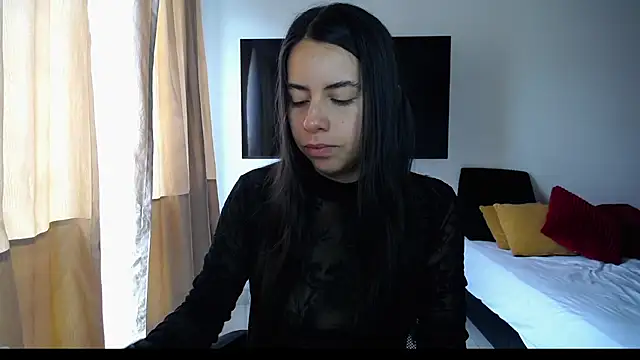 Snapshot of Mariam_Gomezxxx chatting on 10-13-25, 04:41 Mariam Gomezxxx online show from 10-13-25, 04:41