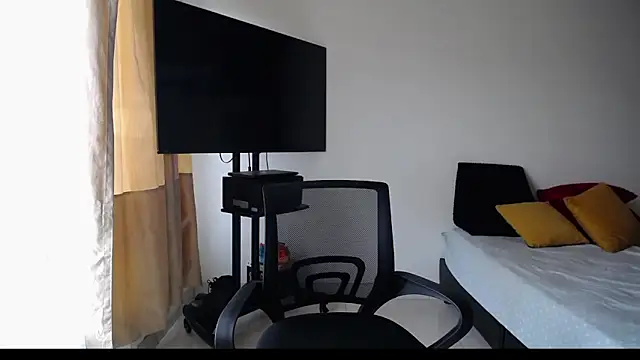 Snapshot of Mariam_Gomezxxx chatting on 11-04-25, 04:33 Mariam Gomezxxx online show from 11-04-25, 04:33