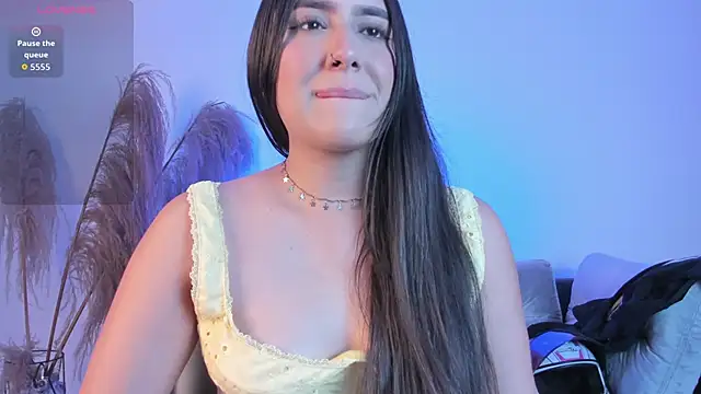 paulina sweett  online show from 12-17-25, 01:27