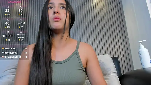 paulina sweett  online show from 03-22-25, 03:42