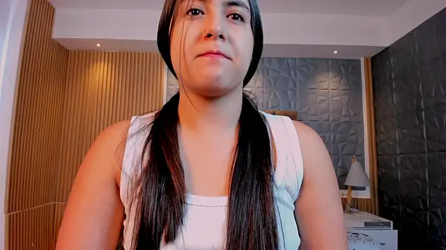 Snapshot of paulina_sweett_ chatting on 06-19-26, 11:27 paulina sweett online show from 06-19-26, 11:27
