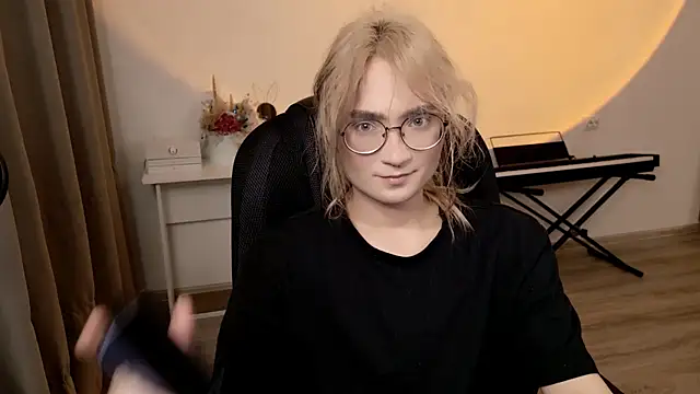 CuteYukiKun online show from 05-05-26, 03:09