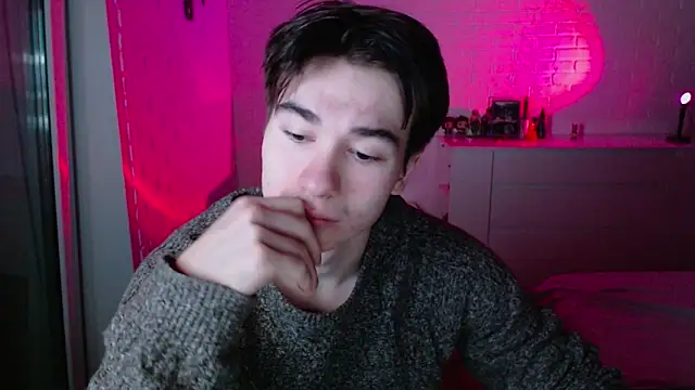 MarkusDean online show from 12-04-25, 03:33