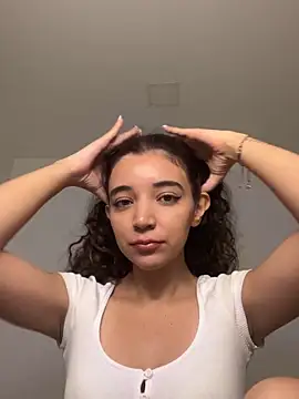 uniquerossie online show from 12-04-25, 08:02