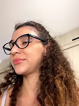 uniquerossie online show from 01-15-26, 07:56