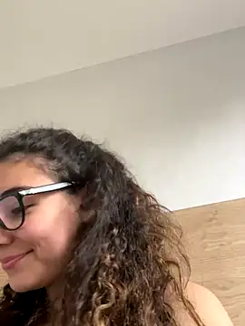 uniquerossie online show from 11-07-25, 10:53