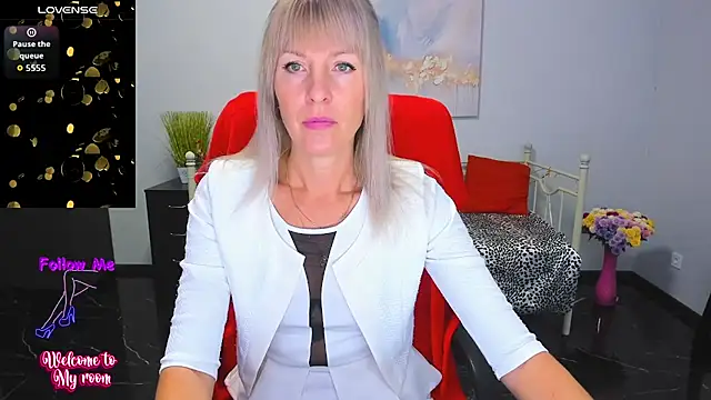 Snapshot of Anita_Tayson chatting on 10-26-25, 07:09 Anita Tayson online show from 10-26-25, 07:09