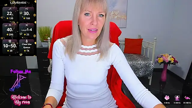Snapshot of Anita_Tayson chatting on 10-08-25, 06:04 Anita Tayson online show from 10-08-25, 06:04