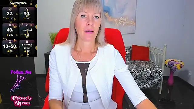 Snapshot of Anita_Tayson chatting on 10-27-25, 06:58 Anita Tayson online show from 10-27-25, 06:58