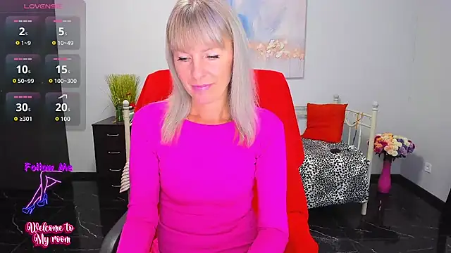 Snapshot of Anita_Tayson chatting on 09-20-25, 06:07 Anita Tayson online show from 09-20-25, 06:07