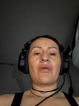 LuisaFernanda170823 online show from 03-09-26, 11:03