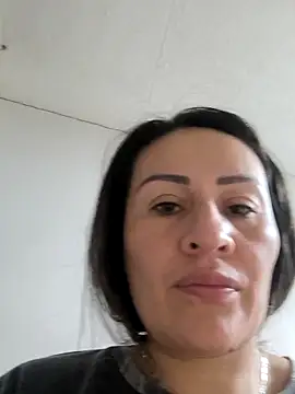 LuisaFernanda170823 online show from 03-26-26, 10:46