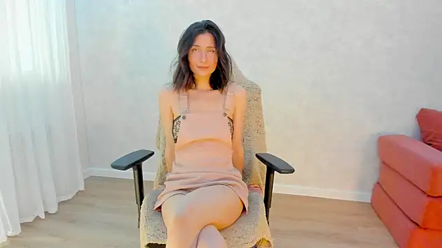 Snapshot of crystalnut chatting on 07-11-26, 02:34 crystalnut online show from 07-11-26, 02:34