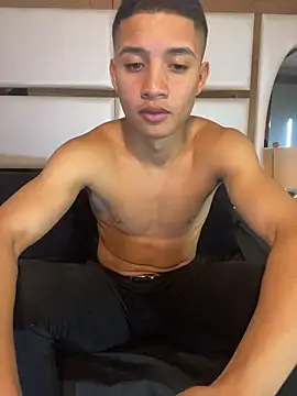 ALAN SANTHOS online show from 12-15-25, 04:51