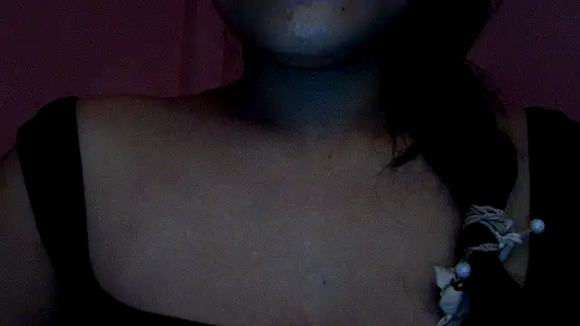 Snapshot of charming_karishma chatting on 09-11-25, 06:35 charming karishma online show from 09-11-25, 06:35