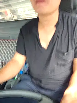 Vanilahirl online show from 10-16-25, 04:10