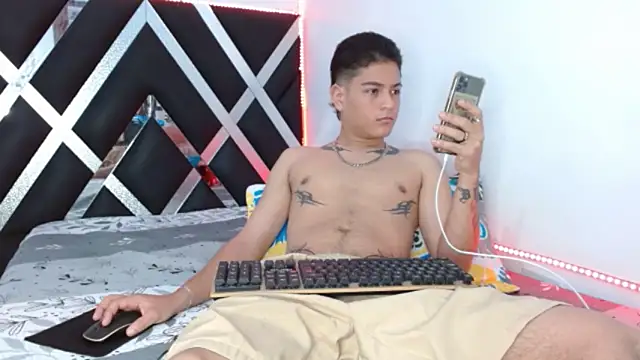 Levy Steve online show from 03-02-26, 01:50