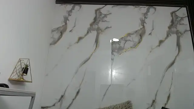 Lindsey8 online show from 04-04-26, 01:28