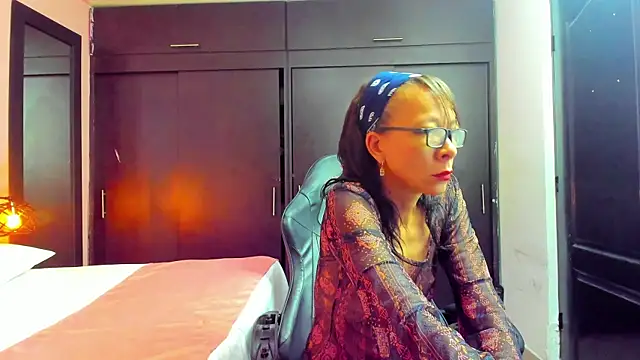 Snapshot of daniela_xue chatting on 03-15-25, 10:44 daniela xue online show from 03-15-25, 10:44
