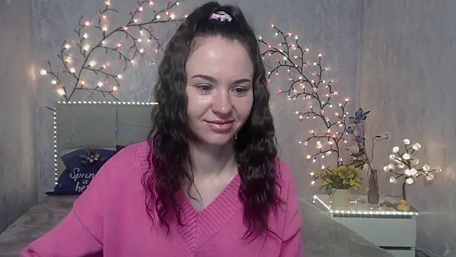 KaraCriegs online show from 04-19-26, 05:25