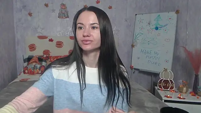 KaraCriegs online show from 11-29-25, 07:25