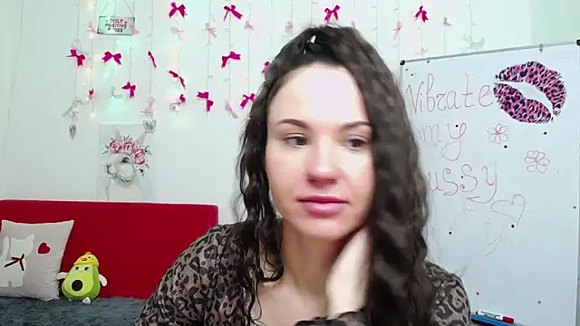 KaraCriegs online show from 04-30-26, 06:04