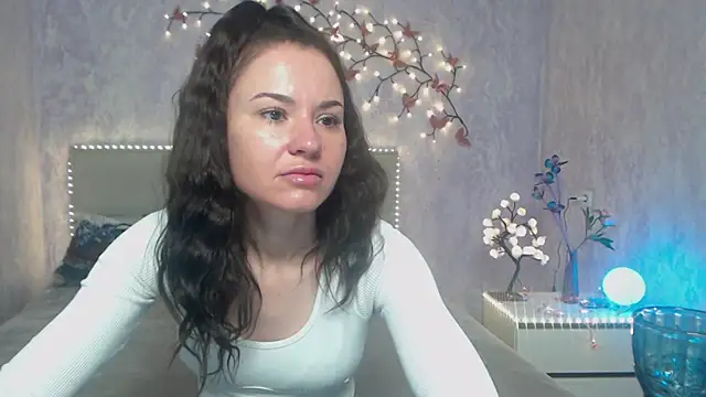 KaraCriegs online show from 03-09-26, 06:11