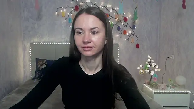 KaraCriegs online show from 04-11-26, 05:16