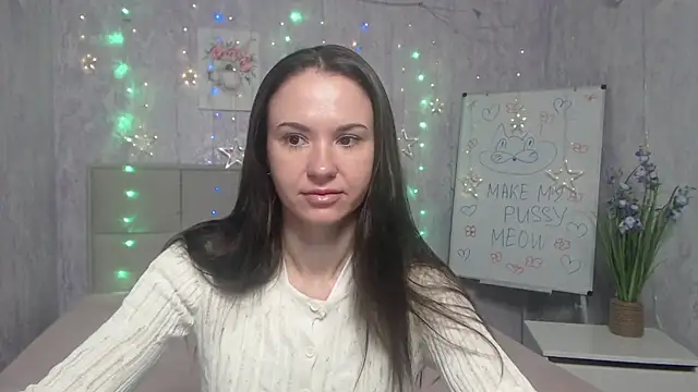 Snapshot of KaraCriegs chatting on 09-30-25, 05:52 KaraCriegs online show from 09-30-25, 05:52