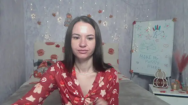 KaraCriegs online show from 11-17-25, 06:45