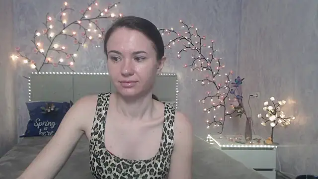 KaraCriegs online show from 04-23-26, 05:47
