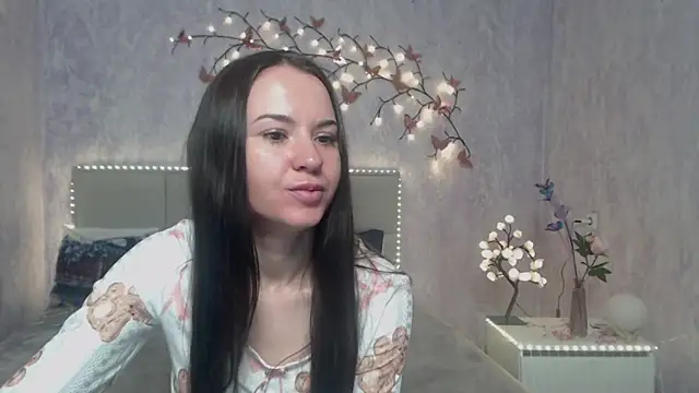 KaraCriegs online show from 03-07-26, 06:35