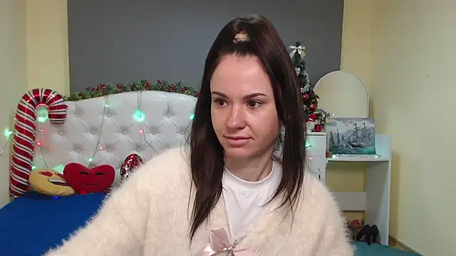 KaraCriegs online show from 12-19-25, 06:54