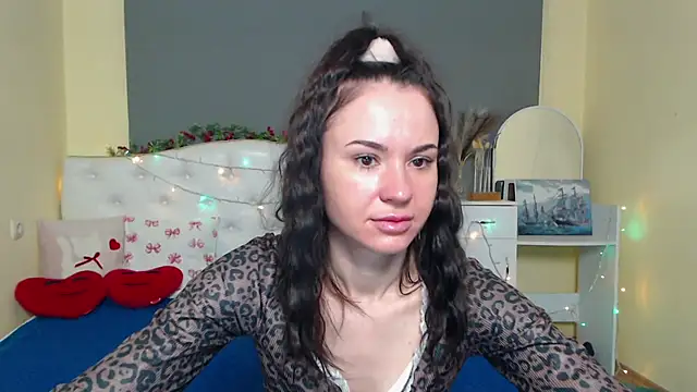 KaraCriegs online show from 01-15-26, 06:33