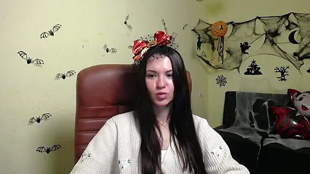 KaraCriegs online show from 10-30-25, 07:00