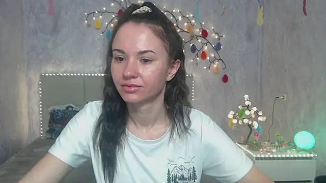 KaraCriegs online show from 04-02-26, 06:03