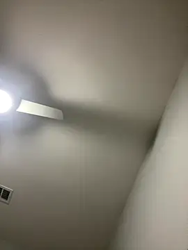 Snapshot of caliguy37 chatting on 10-29-25, 03:16 caliguy37 online show from 10-29-25, 03:16