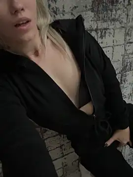 ShhhO O online show from 10-07-25, 05:41