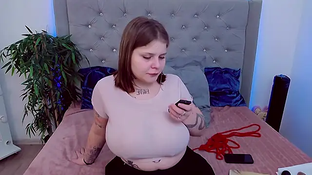 RosaliaRo online show from 12-07-24, 06:32