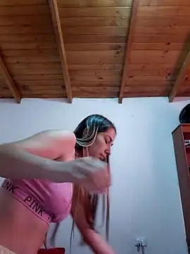 Iris love18 online show from 12-22-25, 03:34