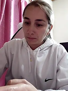 Iris love18 online show from 03-19-26, 02:33