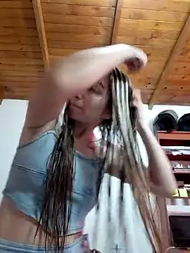 Iris love18 online show from 03-04-26, 12:57