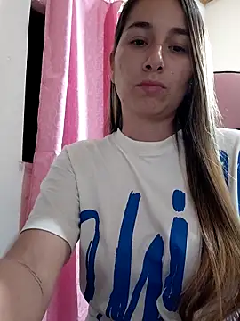 Iris love18 online show from 12-15-25, 12:16