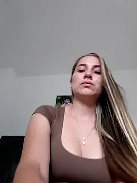 Iris love18 online show from 02-15-26, 08:30