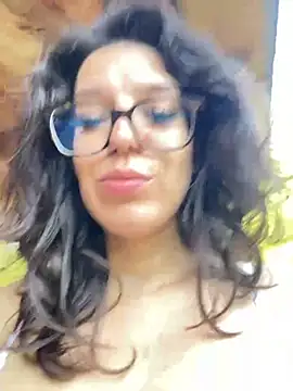 Snapshot of NadiraNoor chatting on 06-28-26, 03:07 NadiraNoor online show from 06-28-26, 03:07