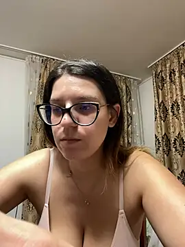 NadiraNoor online show from 02-22-26, 09:49