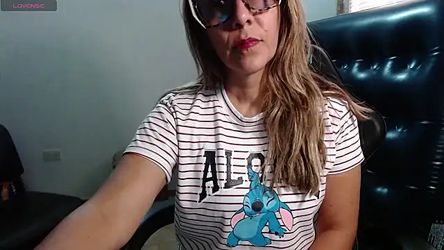Snapshot of horny_paty chatting on 10-14-25, 06:52 horny paty online show from 10-14-25, 06:52