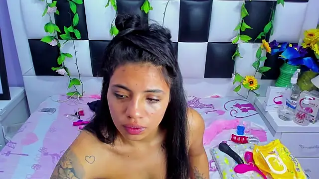 arianaa tompsoon online show from 09-16-25, 03:29