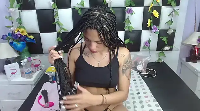 arianaa tompsoon online show from 03-23-25, 06:58