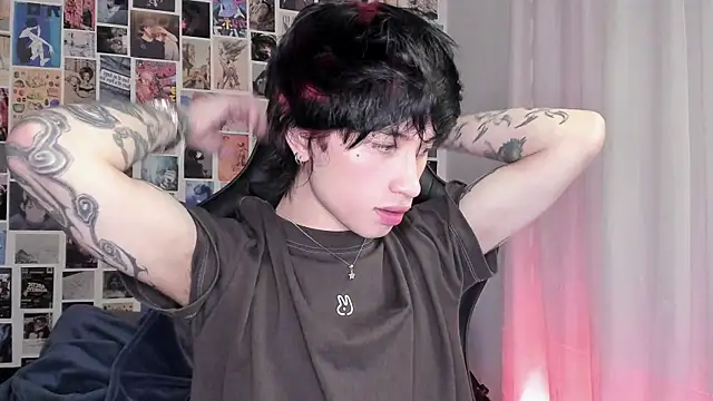 Snapshot of liamelf chatting on 09-21-25, 06:18 liamelf online show from 09-21-25, 06:18